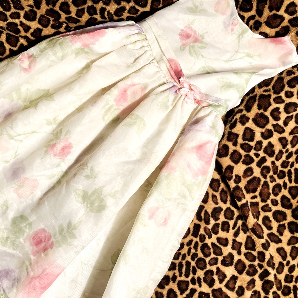 Girls size 6 LA Touch White Floral Print Dress